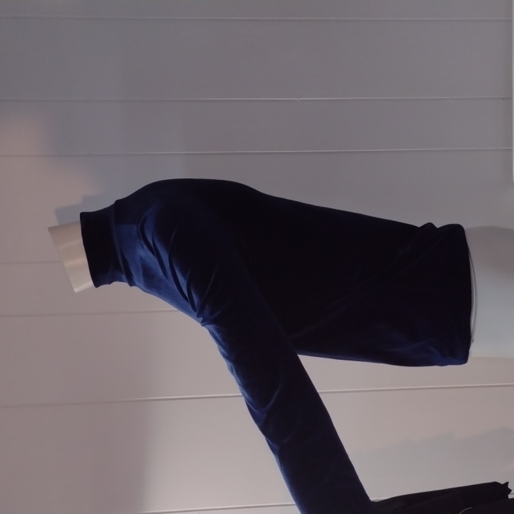 Bcbg Turtle Neck. - image 3